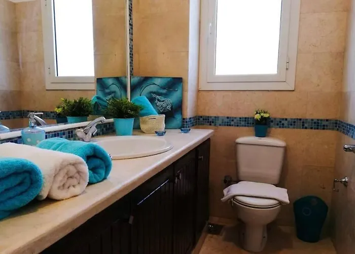 فيلة Luxury 4 Bedroom With A Heated Pool