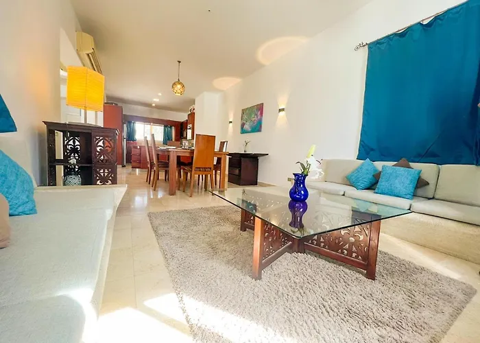 Luxury 4 Bedroom With A Heated Pool * الغردقة