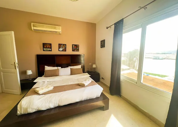 Luxury 4 Bedroom With A Heated Pool الغردقة