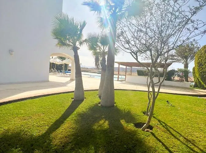 Luxury 4 Bedroom With A Heated Pool فيلة الغردقة