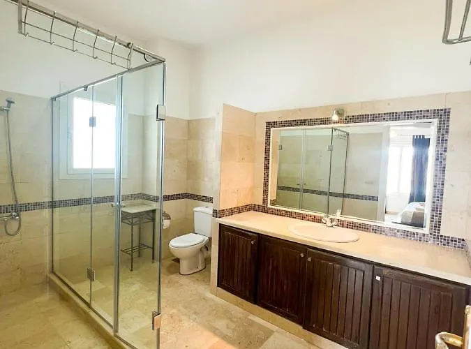 Luxury 4 Bedroom With A Heated Pool فيلة الغردقة