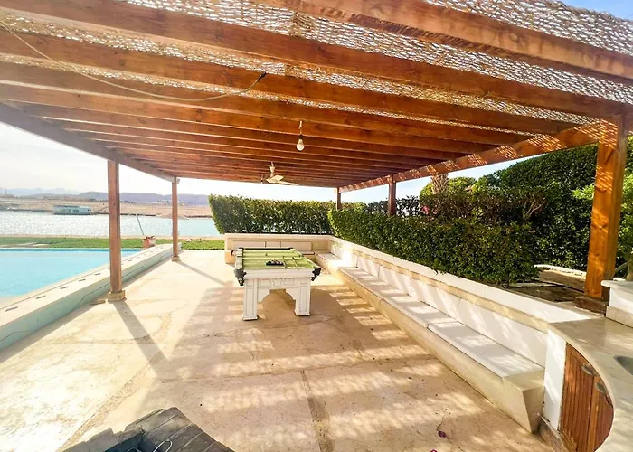 Luxury 4 Bedroom With A Heated Pool * الغردقة
