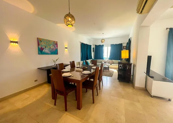 فيلة Luxury 4 Bedroom With A Heated Pool الغردقة