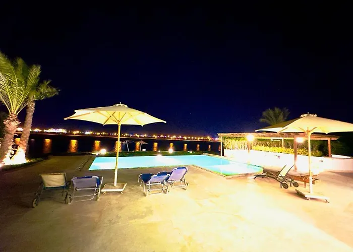 Luxury 4 Bedroom With A Heated Pool * الغردقة