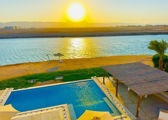 فيلة Luxury 4 Bedroom With A Heated Pool *